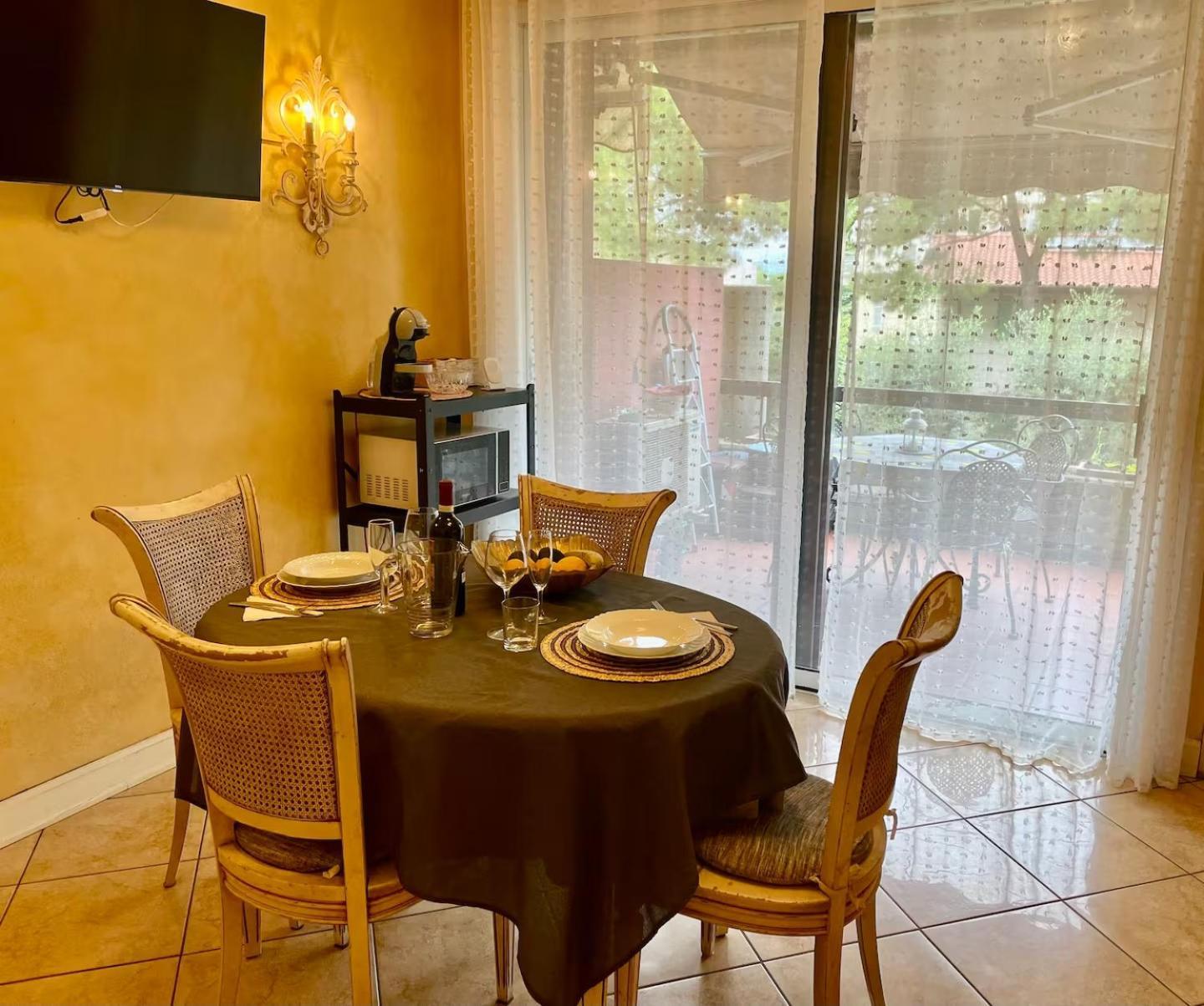 Апартаменти Doctor House Desenzano Дезенцано-дель-Гарда Екстер'єр фото