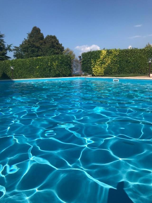 Апартаменти Doctor House Desenzano Дезенцано-дель-Гарда Екстер'єр фото